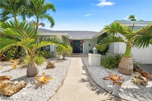 1513 Manchester Boulevard, Fort Myers, FL 33919 - MLS#2026017583