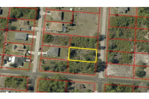 2903 5th Street, Lehigh Acres, FL 33976 - MLS#2026017662