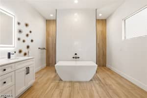 3325 8th Court, Cape Coral, FL 33914 - MLS#2026017696