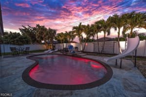 705 Sw 10th Pl, Cape Coral