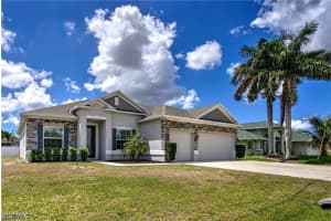 2118 25th Terrace, Cape Coral, FL 33914 - MLS#2026017774