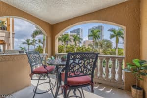 2825 Palm Beach Boulevard, Fort Myers, FL 33916 - MLS#2026017776