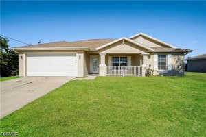 3208 13th Street, Lehigh Acres, FL 33976 - MLS#2026017852