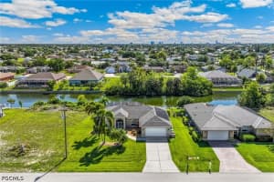 311 17th Place, Cape Coral, FL 33909 - MLS#2026017914