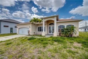 1810 Ne 27th St, Cape Coral