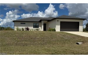 2102 Nw 6th Pl, Cape Coral