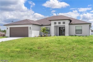 2807 28th Street, Lehigh Acres, FL 33976 - MLS#2026018032