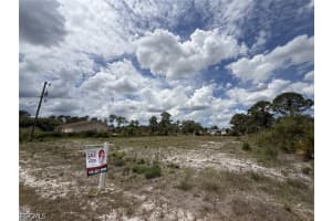 407 Wells Avenue, Lehigh Acres, FL 33972 - MLS#2026018043