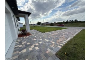 180 Pembroke Street, Lehigh Acres, FL 33974 - MLS#2026018105