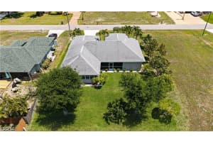 126 39th Place, Cape Coral, FL 33991 - MLS#2026018121