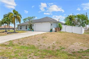 2011 35th Street, Cape Coral, FL 33909 - MLS#2026018152
