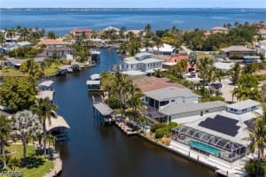 476 Keenan Court, Fort Myers, FL 33919 - MLS#2026018175