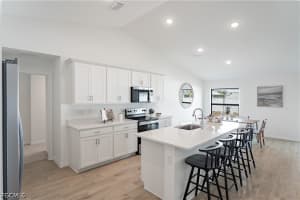 1225 2nd Place, Cape Coral, FL 33909 - MLS#2026018235