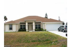 20 Hampton Ave, Lehigh Acres