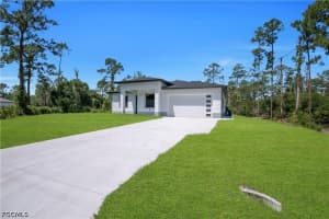 1009 Moore Avenue, Lehigh Acres, FL 33972 - MLS#2026018350