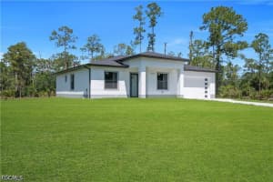 1009 Moore Avenue, Lehigh Acres, FL 33972 - MLS#2026018350
