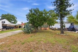 2355 Jeffcott Street, Fort Myers, FL 33901 - MLS#2026018429