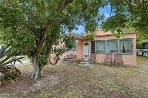 2355 Jeffcott Street, Fort Myers, FL 33901 - MLS#2026018429