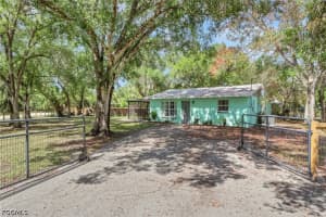 2431 Lippincott Road, Alva, FL 33920 - MLS#2026018464