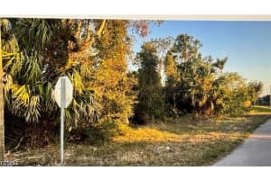 3515 27th Street, Lehigh Acres, FL 33976 - MLS#2026018494
