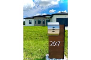 2617 6th Street, Lehigh Acres, FL 33976 - MLS#2026018505