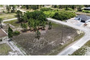 651 Crossarm Avenue, Lehigh Acres, FL 33974 - MLS#2026018513