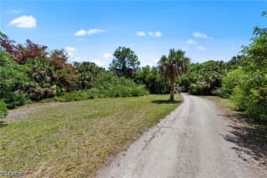 1090 13th Street, Naples, FL 34117 - MLS#2026018520
