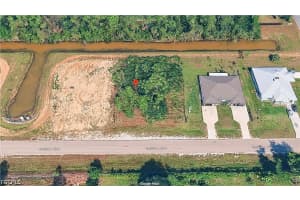 4754/4756 Golfview Boulevard, Lehigh Acres, FL 33973 - MLS#2026018574