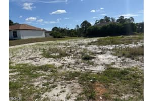 733 Anaconda Avenue, Lehigh Acres, FL 33974 - MLS#2026018589