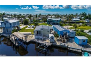 3908 Coconut Drive, St James City, FL 33956 - MLS#2026018671