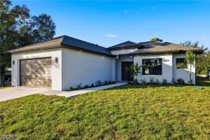 5000 3rd St W, Lehigh Acres