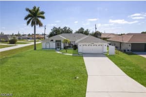 2929 8th Court, Cape Coral, FL 33914 - MLS#2026018697