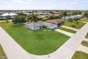 2929 8th Court, Cape Coral, FL 33914 - MLS#2026018697