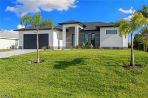 2049 4th Street, Cape Coral, FL 33993 - MLS#2026018812