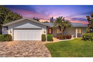 1590 Sandpiper St, Naples