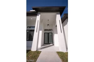1207 Magnolia Avenue, Lehigh Acres, FL 33972 - MLS#2026018830