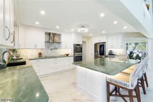 18323 Cutlass Dr, Fort Myers Beach