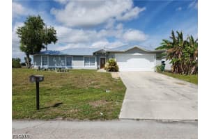 827 23rd Terrace, Cape Coral, FL 33909 - MLS#2026018873