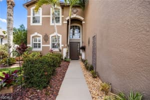 11398 Lake Cypress Loop, Fort Myers, FL 33913 - MLS#2026018874