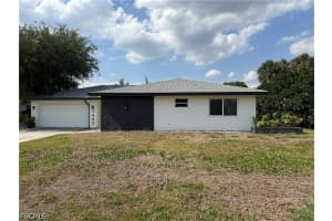 1463 Tanglewood Pkwy, Fort Myers