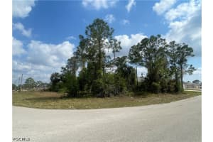 1054/1056 Albert Ave, Lehigh Acres, FL 33971 - MLS#2026018948