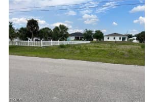 457 Petite Avenue, Lehigh Acres, FL 33974 - MLS#2026018962