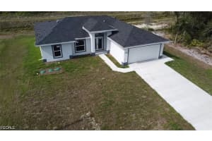 1021 Pilgrim St E, Lehigh Acres