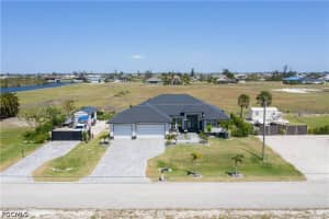 1715 42nd Place, Cape Coral, FL 33993 - MLS#2026018999