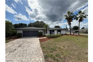 2201 Parkview Dr, Fort Myers