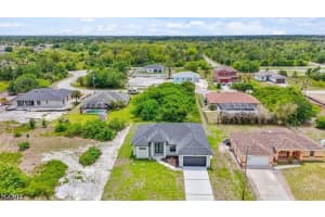 548 Long Island Street, Lehigh Acres, FL 33974 - MLS#2026019025