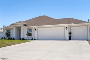 1900 Nw 21st Ter, Cape Coral