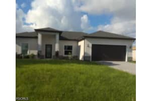 28 Nw 26th St, Cape Coral 28 Nw 26th St, Cape Coral