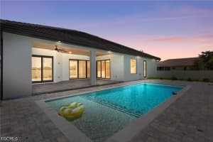 10 33rd Avenue, Cape Coral, FL 33991 - MLS#2026019116