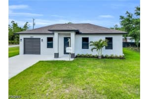 1201 7th Street, Lehigh Acres, FL 33972 - MLS#2026019151